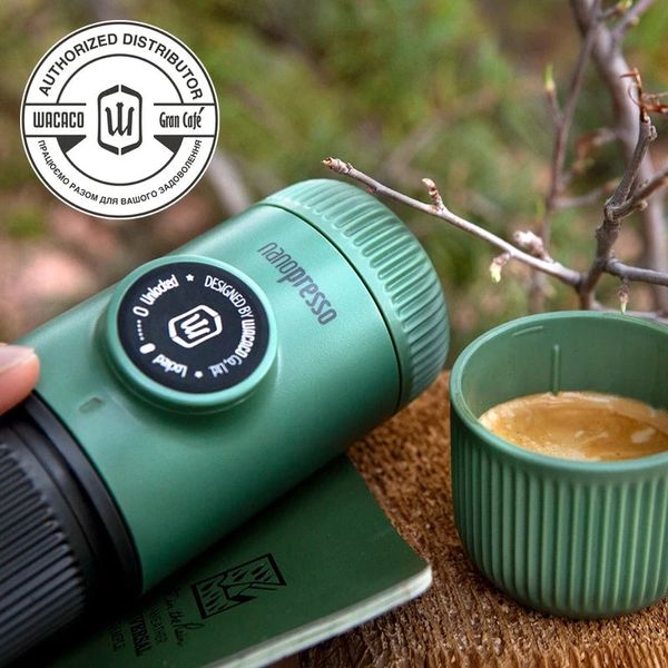 WACACO Nanopresso Elements Moss Green + Case Портативна еспресо машина Нанопрессо темно-зелений + чохол WA-13 фото